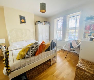 Stapleton Hall Road, London, N4 - Photo 1