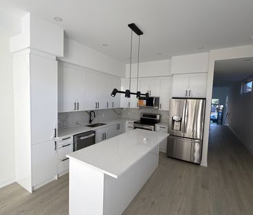 For Lease - 472 MUTUAL Street, Overbrook - Castleheights and Area, ... - Photo 3