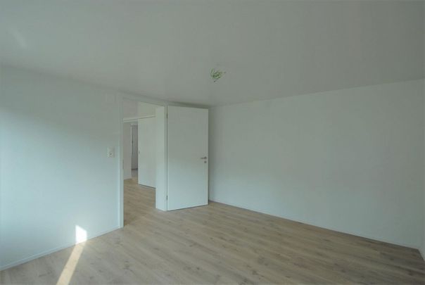 Charmante 2.5-Zimmer-Wohnung mit Parkplatz in Walzenhausen - Photo 1