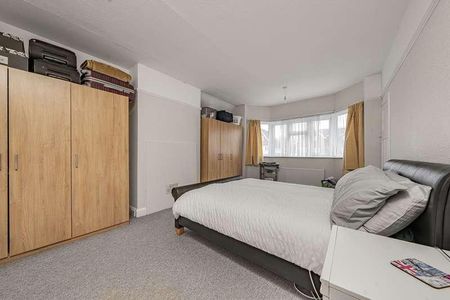 Hersham Road, Walton On Thames, KT12 - Photo 2
