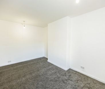 Adelaide Street - Photo 5