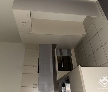 3 bed Townhouse, Garage & Carport - Photo 5
