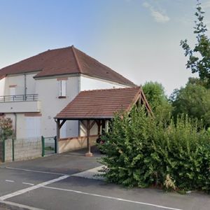 Location Maison 3 Pièces 69 m² - Photo 2