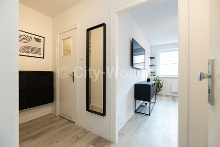 Modernisiertes und geschmackvoll ausgestattetes Apartment in Alsternähe im Szeneviertel Hamburg St. Georg - Foto 3