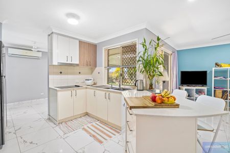 5 Silvestro Place, Edens Landing QLD 4207 - House For Rent | Domain - Photo 4