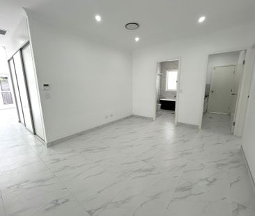 Spacious 4 Bedroom Home - Photo 1