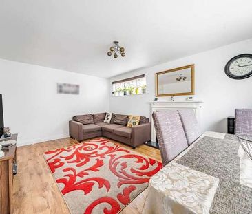 Burns Drive, Hemel Hempstead, Hemel Hempstead, HP2 - Photo 1