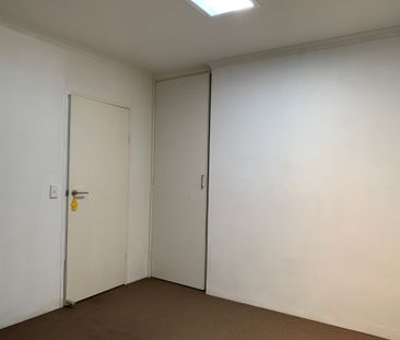 Three Bedrooms Appartment $2,303per Month - Photo 4