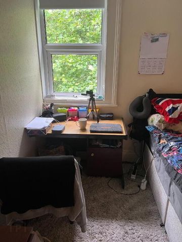 September Start Date, 116 Stranmillis Road, Serviced Rooms, Belfast, BT9 5AE - Photo 3