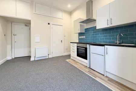 Ground floor flat to rent - Photo 3