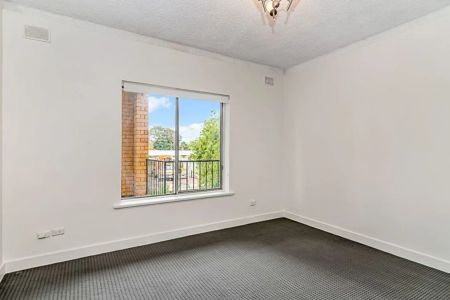 Perfect Location midway between the city and the sea - Photo 3