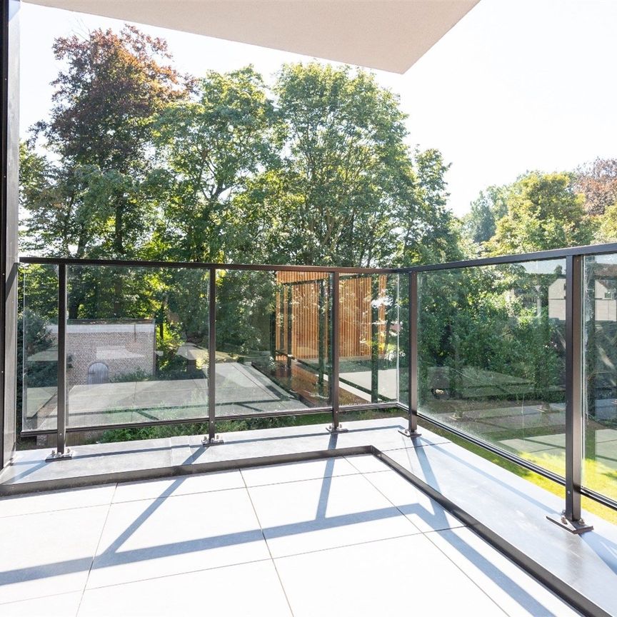 Luxues energiezuinig ruim appartement met terras met uitzicht op de natuur. - Photo 1