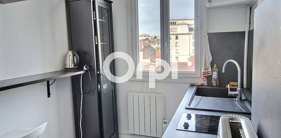 Appartement 2 pièces 32m2 MARSEILLE 5EME 630 euros - Photo 2