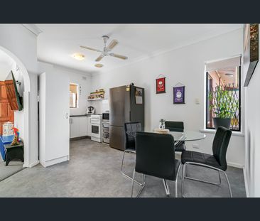 15 Poole Avenue, Woodville South, SA 5011 - Photo 1