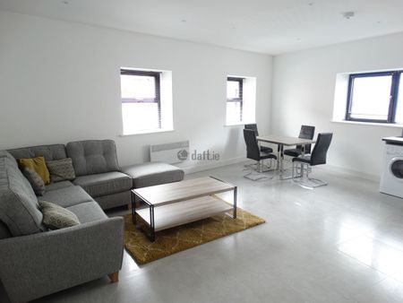 Apartment to rent in Cork, The Lough - Photo 5