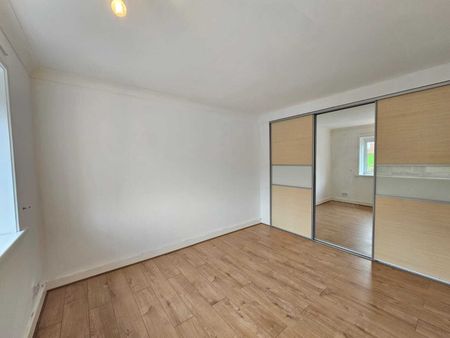 Allan Grove, Romsey - Photo 2