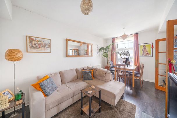 Streatham Hill, London, SW2 flat to rent - Photo 1