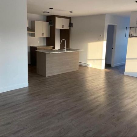 Logement 5 1/2 neuf - Photo 3