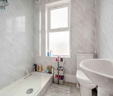 4 bedroom house to rent - Photo 2