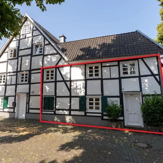 Ca. 50 m² große Gewerbeeinheit im Erd-/ Obergeschoss eines Fachwerkhauses im Hohenlimburger Zentrum - Photo 1