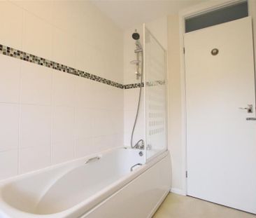 3 bedroom end of terrace house to rent - Photo 6