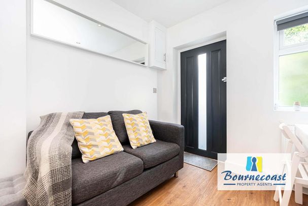 1 bedroom ground floor flat to rent - Photo 1