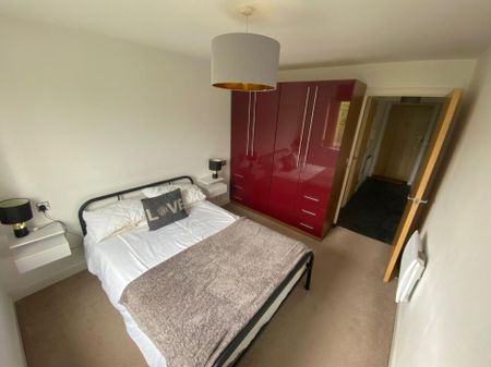 Neptune Apartments, Swansea, SA1 - Photo 3