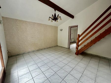 Location Appartement 4 pièces 63m² ST JEOIRE PRIEURE 73190 - Photo 3