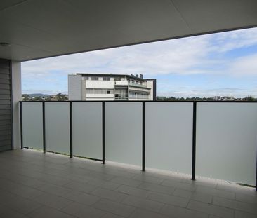 Top Floor Unit, Great Outlook with a very generous exclusive Secure... - Photo 2