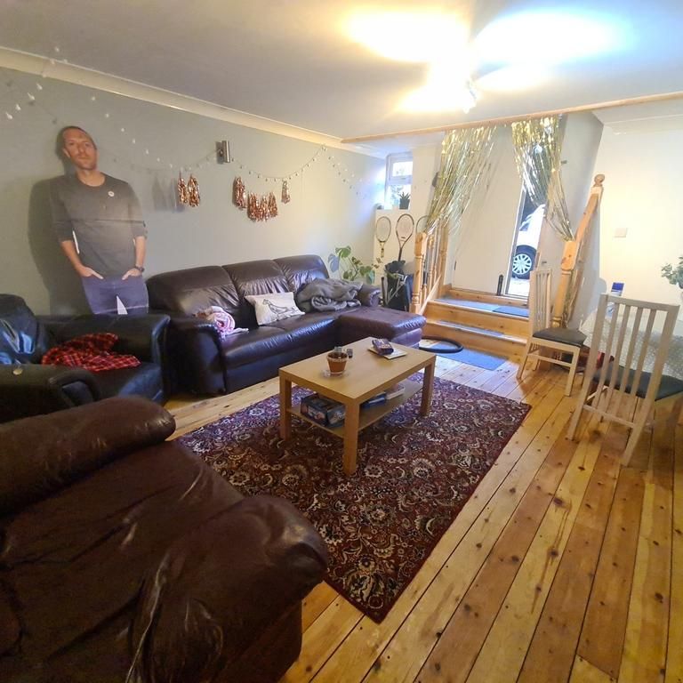 4 bedroom house to rent - Photo 1