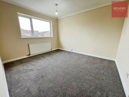 4 bedroom detached house to rent - Photo 3