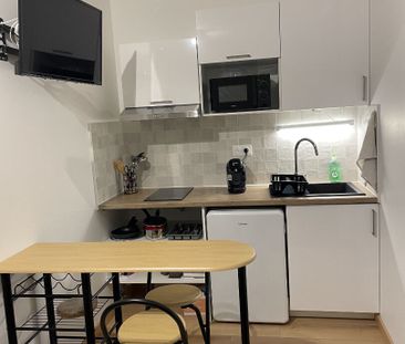 Location Appartement 1 pièce 12m² - Photo 3