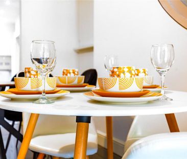 6 bedroom terraced house to rent - Photo 2
