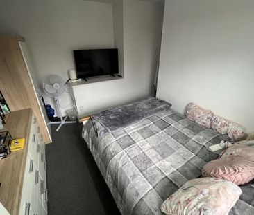 Primrose Close - Photo 2