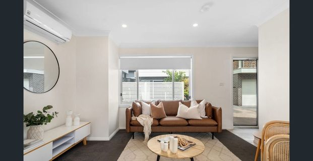 Modern Townhouse - Photo 1