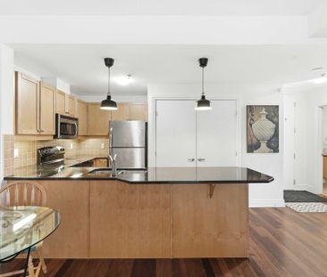 For Lease - 323 Winona Avenue Unit# 310, Westboro - Hampton Park, O... - Photo 3