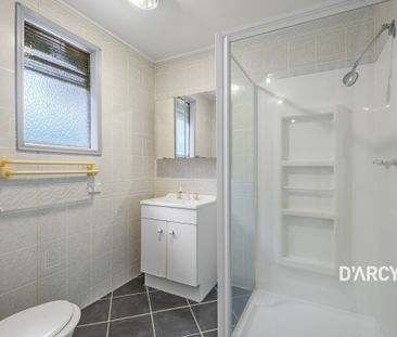 3/123 WATERWORKS RD - Photo 2