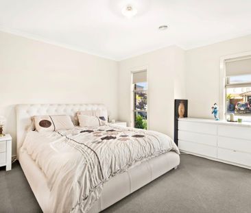 Spacious Family Living in the Heart of Arcadia Estate - Photo 4