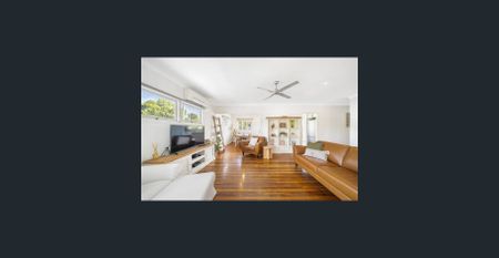Relax, Entertain & Enjoy Your Own Spa Pool! - Photo 2