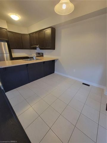 For Lease - 136 Flagg Avenue, Brant, Ontario - Photo 4