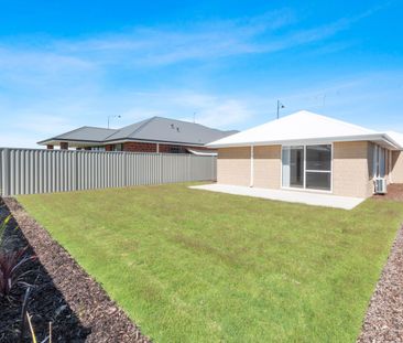 Four Bedroom Family Home in South Yunderup - Photo 6