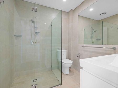 Split Level 3 bedroom Apartment **ACCESS THROUGH COUNCIL PARKING AT REAR** - Photo 5