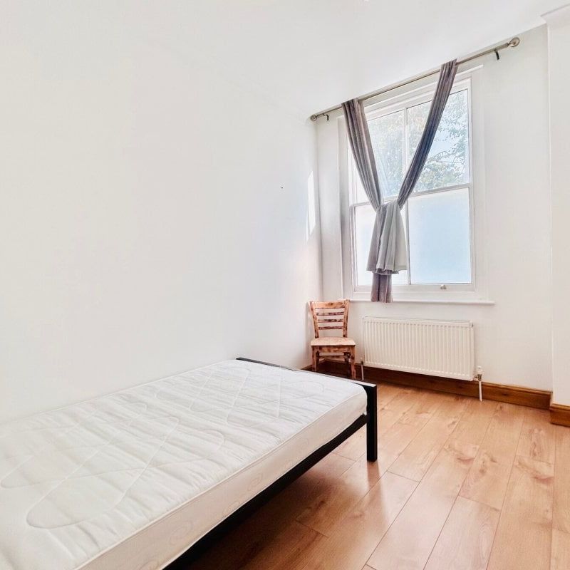 Wellington Road - Photo 1