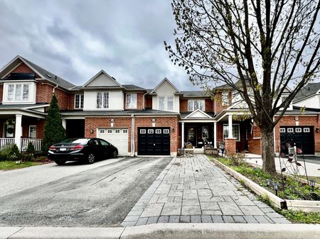 For Lease - 906 Burrows Gate, Milton, Ontario - Photo 2