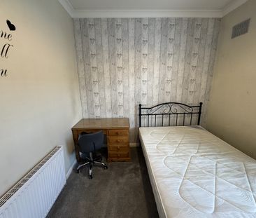 Rosebery Street, Leeman Road - P10625 - Photo 5