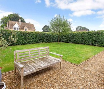 Refurbished three bedroom barn conversion - Photo 1