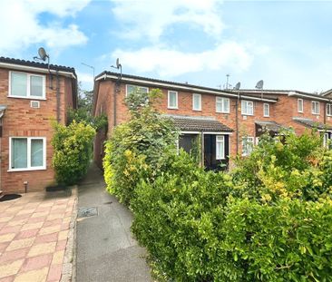 Staines-upon-Thames, Surrey, TW19 6BX - Photo 5