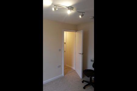 1 Bed Flat, Walton Street, BS5 - Photo 2