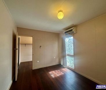 SPACIOUS 4-BEDROOM, 3-BATHROOM HOME IN AN UNBEATABLE CBD LOCATION - Photo 5