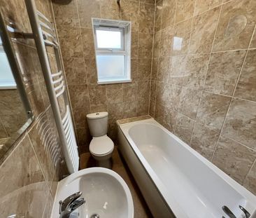 2 bedroom House To Let - Photo 3